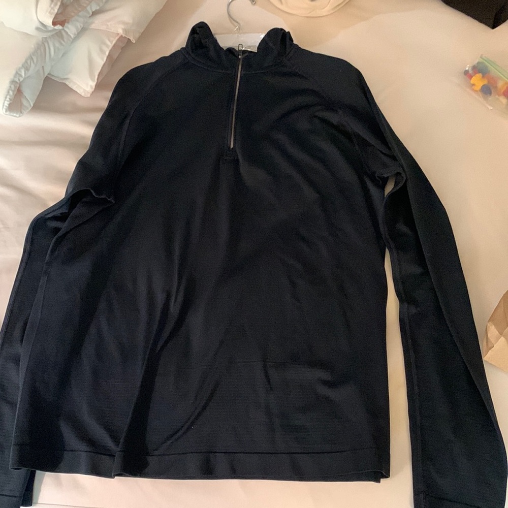 Lululemon men’s hoodie Xlg EUC
